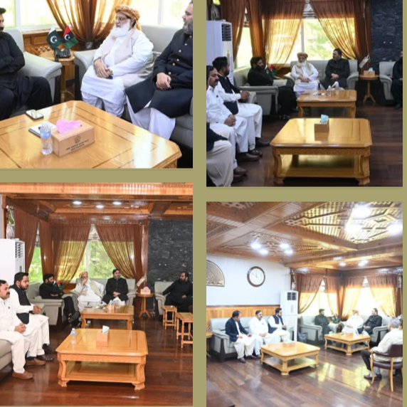 وزیر اعلی گلگت بلتستان امجد حسین سے سینٹ کے سٹینڈنگ کمیٹی برائے کیبنٹ سیکریٹریٹ کے چیئرمین سینیٹر رانا محمود الحسن اور سینیٹر مولانا عطاء الرحمان ملاقات کر رہے ہیں